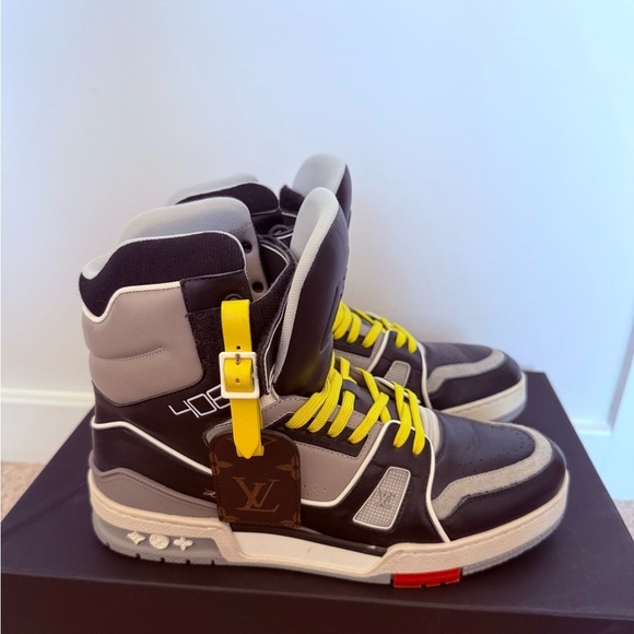 Louis Vuitton LIMITED EDITION LV Black and Gray High-Top Sneakers Virgil Abloh - Picture 9 of 16